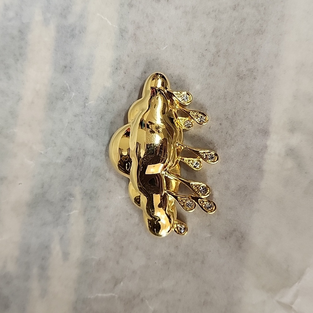 JJ Shiny Gold Cloud with Raindrops